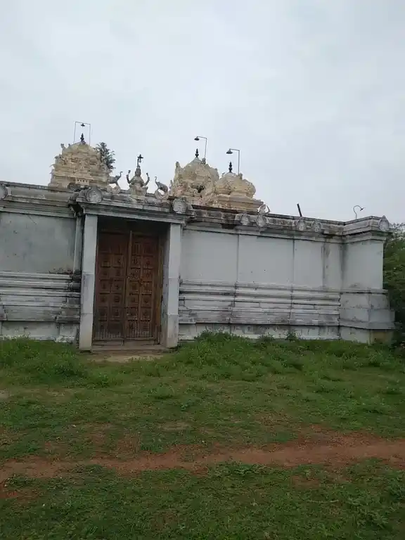 Arulmigu Thirumoolanathasamy Temple, Siruvaththi - 630311 அருள்மிகு. திருமூலநாதசாமி திருக்கோயில், Siruvaththi - 630311, Sivagangai - Ancient Temple Architecture and History Image 2