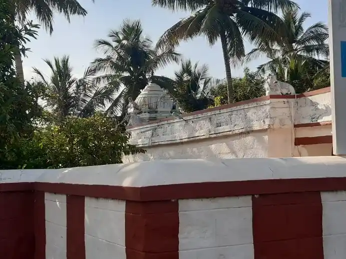 Arulmigu Thirumoorthyandavar Temple, Kumarandisavadi, Mettupalayam - 638111 அருள்மிகு திருமூர்த்தியாண்டவர் திருக்கோயில், குமராண்டிசாவடி, மேட்டுப்பாளையம் - 638111, Tiruppur - Ancient Temple Architecture and History Image 2