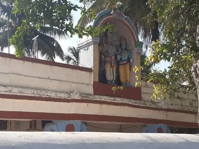 Arulmigu Thirumoorthyandavar Temple, Kumarandisavadi, Mettupalayam - 638111 அருள்மிகு திருமூர்த்தியாண்டவர் திருக்கோயில், குமராண்டிசாவடி, மேட்டுப்பாளையம் - 638111, Tiruppur - Ancient Temple Architecture and History Image 5