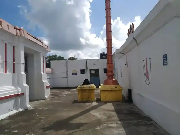 Arulmigu Thirunarayana Perumal Temple, Kolathur - 603204 அருள்மிகு திருநாராயணப்பெருமாள் திருக்கோயில், கொளத்தூர் - 603204, Chengalpattu - Ancient Temple Architecture and History Image 2