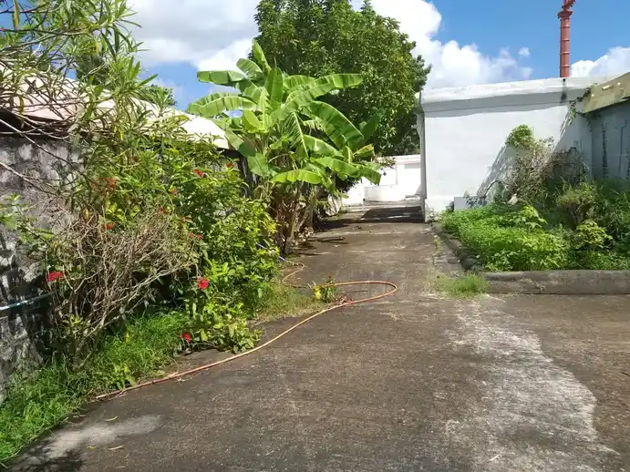 Arulmigu Thirunarayana Perumal Temple, Kolathur - 603204 அருள்மிகு திருநாராயணப்பெருமாள் திருக்கோயில், கொளத்தூர் - 603204, Chengalpattu - Ancient Temple Architecture and History Image 3