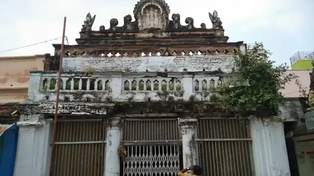 Arulmigu Thirunarayanasamy Bajanai Madam, Pudupettai - 635651 அருள்மிகு திருநாராயணசாமி பஜனை திருக்கோயில், புதுப்பேட்டை - 635651, Thirupathur - Ancient Temple Architecture and History Image 2