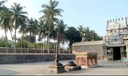Arulmigu Thirunedungalanathaswamy Temple, Thirunedunkulam - 620015 அருள்மிகு திருநெடுங்களநாதசுவாமி திருக்கோயில், Thirunedunkulam - 620015, Thiruchirappalli - Ancient Temple Architecture and History Image 4