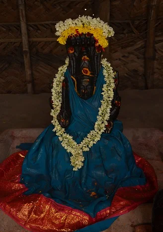 Arulmigu Thiruppathi Gangaiamman Temple, Pernambut - 635810 அருள்மிகு திருப்பதிகெங்கையம்மன் திருக்கோயில், பேர்ணாம்பட்டு - 635810, Vellore - Ancient Temple Architecture and History Image 6