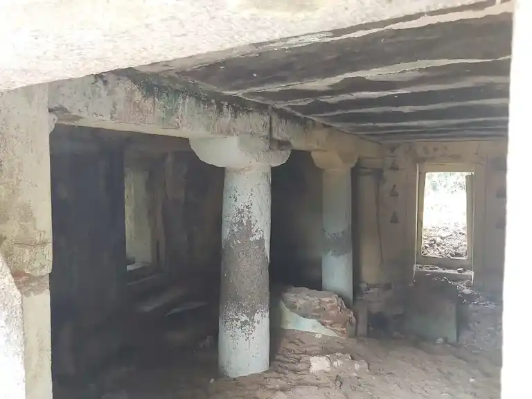 Arulmigu Thiruthaleeswarar Temple, Anpoondi - 632114