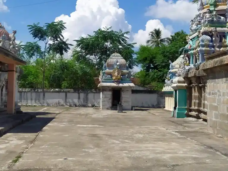 Arulmigu Thiruvaalanthuraiyeeswarar Temple, Aasur - 605652 அருள்மிகு திருவாலந்துறையீஸ்வரர் திருக்கோயில், Aasur - 605652, Viluppuram - Ancient Temple Architecture and History Image 4