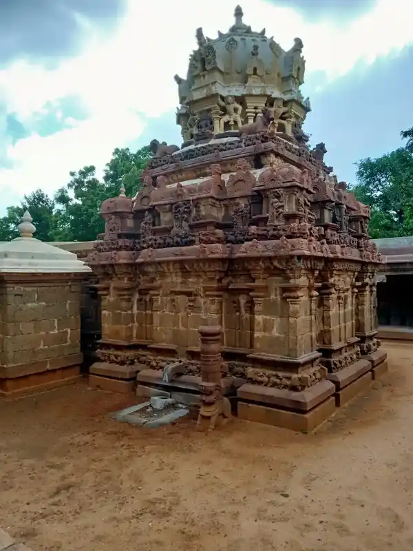 Arulmigu Thiruvaleeswaranatha Swamy Temple, Street End, Thiruvalleeswaram - 627413 அருள்மிகு திருவாலீஸ்வரநாத சுவாமி திருக்கோயில், Street End, Thiruvalleeswaram - 627413, Tirunelveli - Ancient Temple Architecture and History Image 7