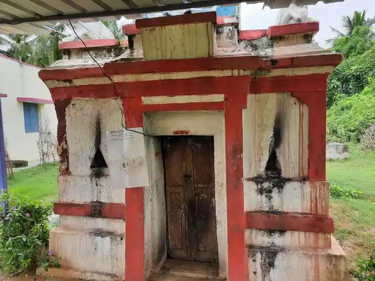 Arulmigu Thiruvaleeswarar Temple, Inside The Village, Vallathukottai - 631203