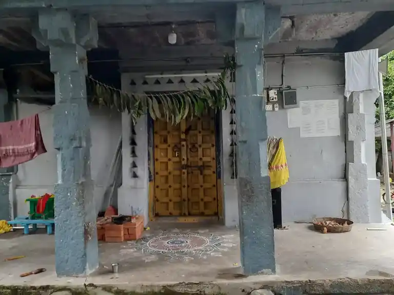 Arulmigu Thiruvaleeswarar Temple, Natham - 601204 அருள்மிகு திருவாலீஸ்வரர் திருக்கோயில், நத்தம் - 601204, Tiruvallur - Ancient Temple Architecture and History Image 10