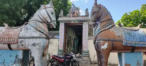 Arulmigu Thiruvarasamoorthy Ayyanar Temple, Anadhandavapuram - 609103
