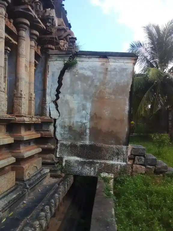 Arulmigu Thiruvarut Kaleeswarar Temple, Thirukkalampur - 622403 அருள்மிகு திருவருட்காளீஸ்வரர் திருக்கோயில், Thirukkalampur - 622403, Pudukkottai - Ancient Temple Architecture and History Image 7