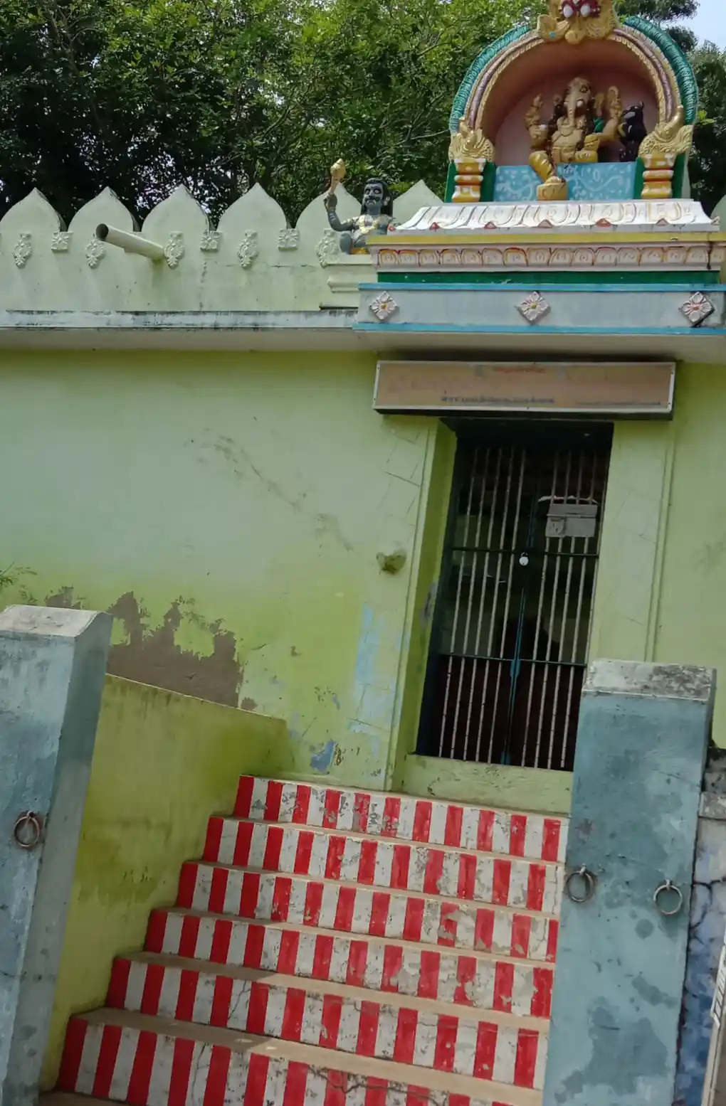 Arulmigu Thiruvazhi Marban Pillaiyar Temple, Parakai - 629601 அருள்மிகு திருவாழிமார்பன் பிள்ளையார் திருக்கோயில், Parakai - 629601, Kanyakumari - Ancient Temple Architecture and History Image 3