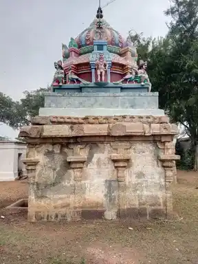 Arulmigu Thiruvedanathar Temple, Veerakudi, Kulathur Taluk - 622203 அருள்மிகு திருவேடநாதர் திருக்கோயில், வீரக்குடி, குளத்தூர் வட்டம் - 622203, Pudukkottai - Ancient Temple Architecture and History Image 5
