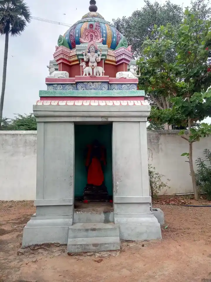Arulmigu Thiruvedanathar Temple, Veerakudi, Kulathur Taluk - 622203 அருள்மிகு திருவேடநாதர் திருக்கோயில், வீரக்குடி, குளத்தூர் வட்டம் - 622203, Pudukkottai - Ancient Temple Architecture and History Image 7