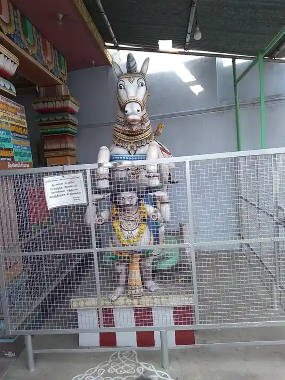 Arulmigu Thiruveethikonda Iyanar Temple, Sivakasi, Sivakasi - 626123 அருள்மிகு திருவீதிகொண்ட அய்யனார் திருக்கோயில், சிவகாசி, சிவகாசி நகர் - 626123, Virudhunagar - Ancient Temple Architecture and History Image 3
