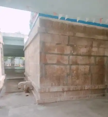 Arulmigu Thiruveliswarar Perumal Temple, Nanjai Edaiyar - 638182 அருள்மிகு திருவேலீஸ்வரர் பெருமாள் திருக்கோயில், Nanjai Edaiyar - 638182, Namakkal - Ancient Temple Architecture and History Image 3