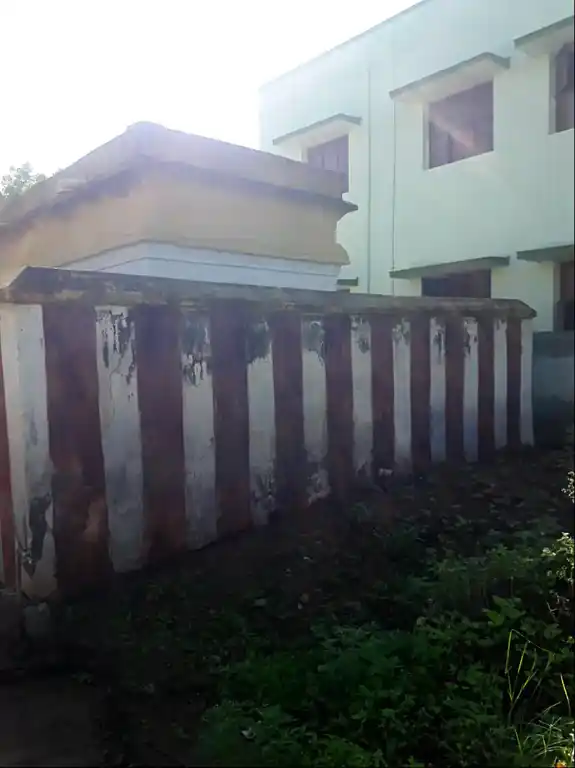 Arulmigu Thiruvengadapperumal Temple, Achampatti, Achampatti - 625501 அருள்மிகு திருவேங்கடப் பெருமாள் கோயில், Achampatti, Achampatti - 625501, Madurai - Ancient Temple Architecture and History Image 3