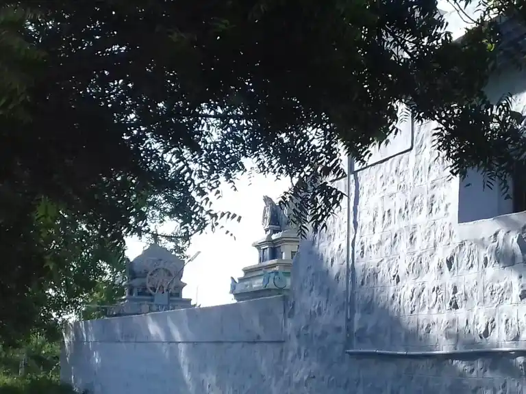 Arulmigu Thiruvengamudaiyan Temple, Vadamalapuram., Vadamalapuram. - 626137 அருள்மிகு திருவேங்கடமுடையான் எ வெங்கடாசலபதி திருக்கோயில், வடமலாபுரம், வடமலாபுரம் - 626137, Virudhunagar - Ancient Temple Architecture and History Image 4