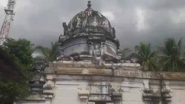 Arulmigu Thiruveswarar Temple, Singalandapuram - 637412 அருள்மிகு திருவேஸ்வரர் திருக்கோயில், Singalandapuram - 637412, Namakkal - Ancient Temple Architecture and History Image 10