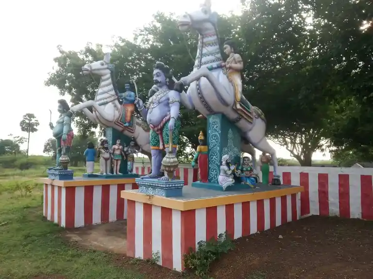 Arulmigu Thiruvettai Ayyanar Temple, Nedunkulam - 630311 அருள்மிகு. திருவேட்டை அய்யனார் திருக்கோயில், Nedunkulam - 630311, Sivagangai - Ancient Temple Architecture and History Image 2