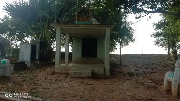 Arulmigu Thiruvettai Ayyanar Temple, Solapuram - 630561