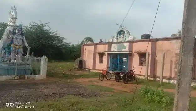Arulmigu Thiruvettai Ayyannar Temple, Okkurputhur - 630557 அருள்மிகு. திருவேட்டை அய்யனார் திருக்கோயில், Okkurputhur - 630557, Sivagangai - Ancient Temple Architecture and History Image 5