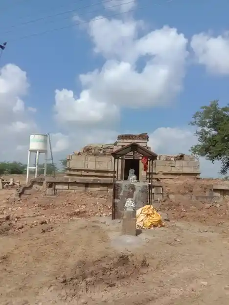 Arulmigu Thiruvulam Konda Eeswarar Temple, Kilamalai - 623528 அருள்மிகு. திருவுளம் கொண்ட ஈஸ்வரர் திருக்கோயில், கிழமலை - 623528, Sivagangai - Ancient Temple Architecture and History Image 3