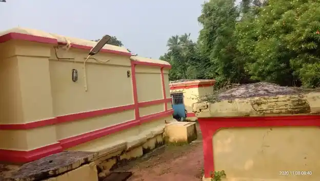 Arulmigu Thirvaleeswarar Temple, Near School, Neyveli - 602023 அருள்மிகு திருவாலீஸ்வரர் திருக்கோயில், Near School, Neyveli - 602023, Tiruvallur - Ancient Temple Architecture and History Image 3