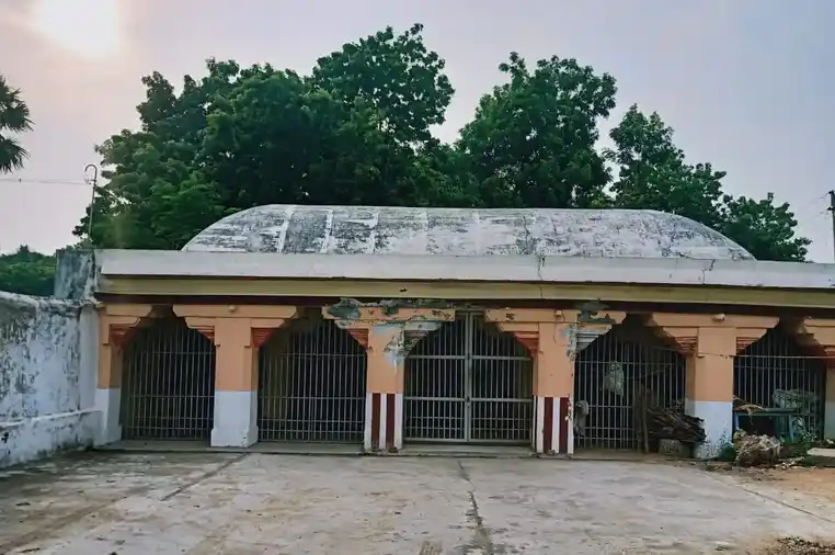 Arulmigu Thodakudianjeenayar Temple, Kumbakonam - 612001 Arulmigu Thodakudianjeenayar Temple, Kumbakonam - 612001, Thanjavur - Ancient Temple Architecture and History Image 2