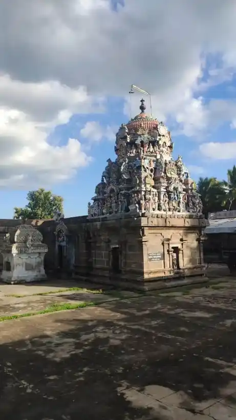 Arulmigu Thooleswarar Temple, Thiruvalathurai - 621117 அருள்மிகு சோளீஸ்வரர் மற்றும் வரதராஜப்பெருமாள் திருக்கோயில், Thiruvalathurai - 621117, Perambalur - Ancient Temple Architecture and History Image 2