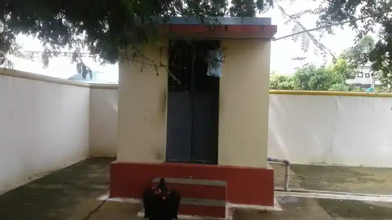 Arulmigu Thoppukinaru Vinayakar Temple, Pazhamgarai, Avinashi - 641654