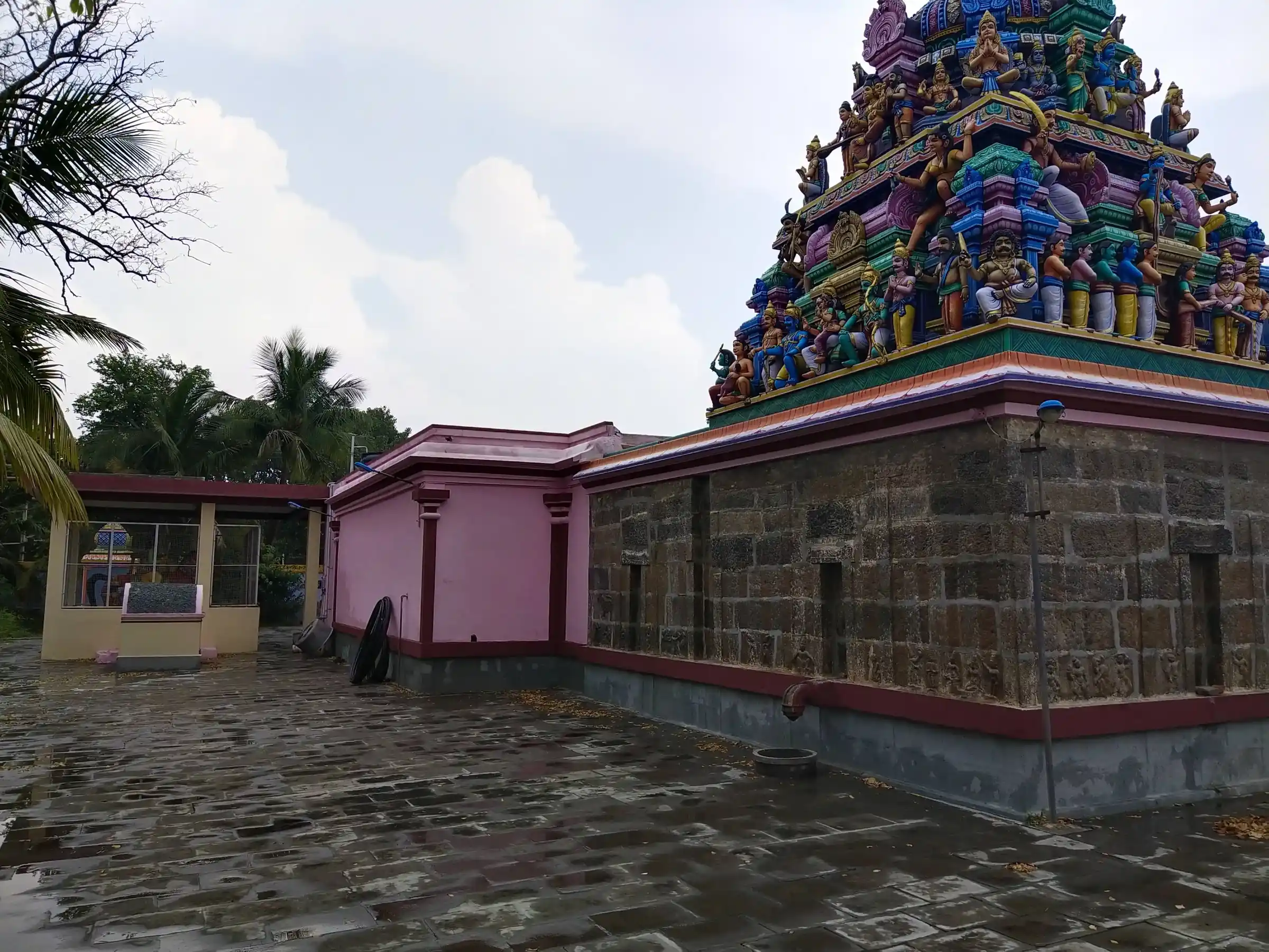 Arulmigu Thorapathy Amman Temple, Palakkarai, Thuraiyur - 621010 அருள்மிகு திரௌபதியம்மன் திருக்கோயில், பாலக்கரை, Thuraiyur - 621010, Thiruchirappalli - Ancient Temple Architecture and History Image 4