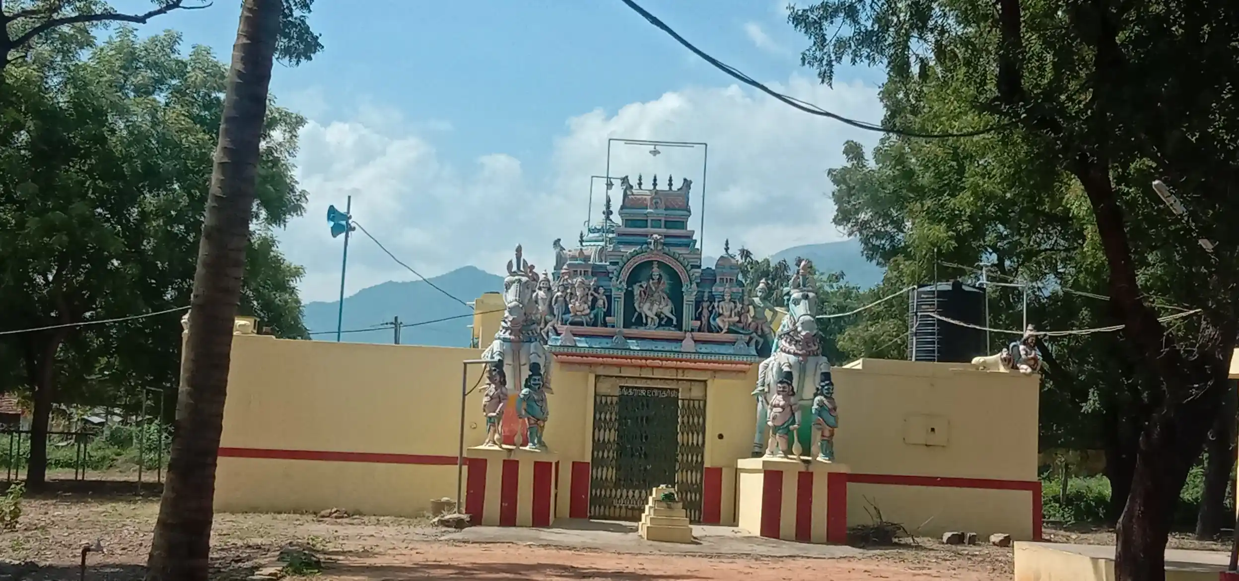 Arulmigu Thotaraya Perumal Temple, Oonjampatti - 625531 அருள்மிகு தொட்டராய பெருமாள் திருக்கோயில், ஊஞ்சாம்பட்டி - 625531, Theni - Ancient Temple Architecture and History Image 4
