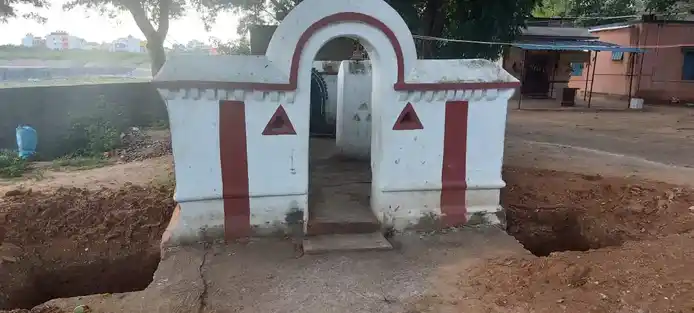 Arulmigu Thoyathamman Temple, Bhirammapuram - 632041 அருள்மிகு தோயத்தம்மன் திருக்கோயில், பிரம்மபுரம் - 632041, Vellore - Ancient Temple Architecture and History Image 2