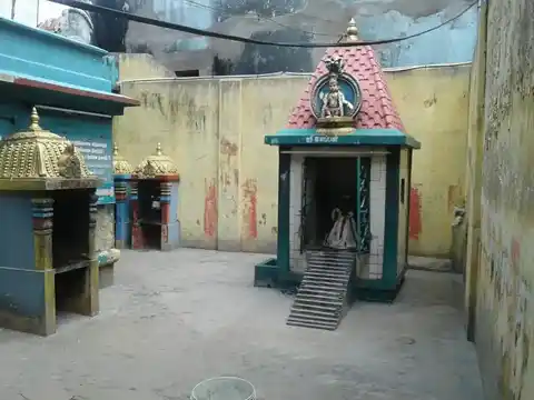 Arulmigu Thrikalagnaneshwarar Temple, Near Bus Stand, Kancheepuram - 631502