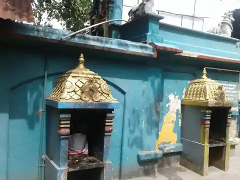 Arulmigu Thrikalagnaneshwarar Temple, Near Bus Stand, Kancheepuram - 631502 அருள்மிகு திரிகாலஞானேஸ்வரர் திருக்கோயில், Near Bus Stand, Kancheepuram - 631502, Kancheepuram - Ancient Temple Architecture and History Image 3