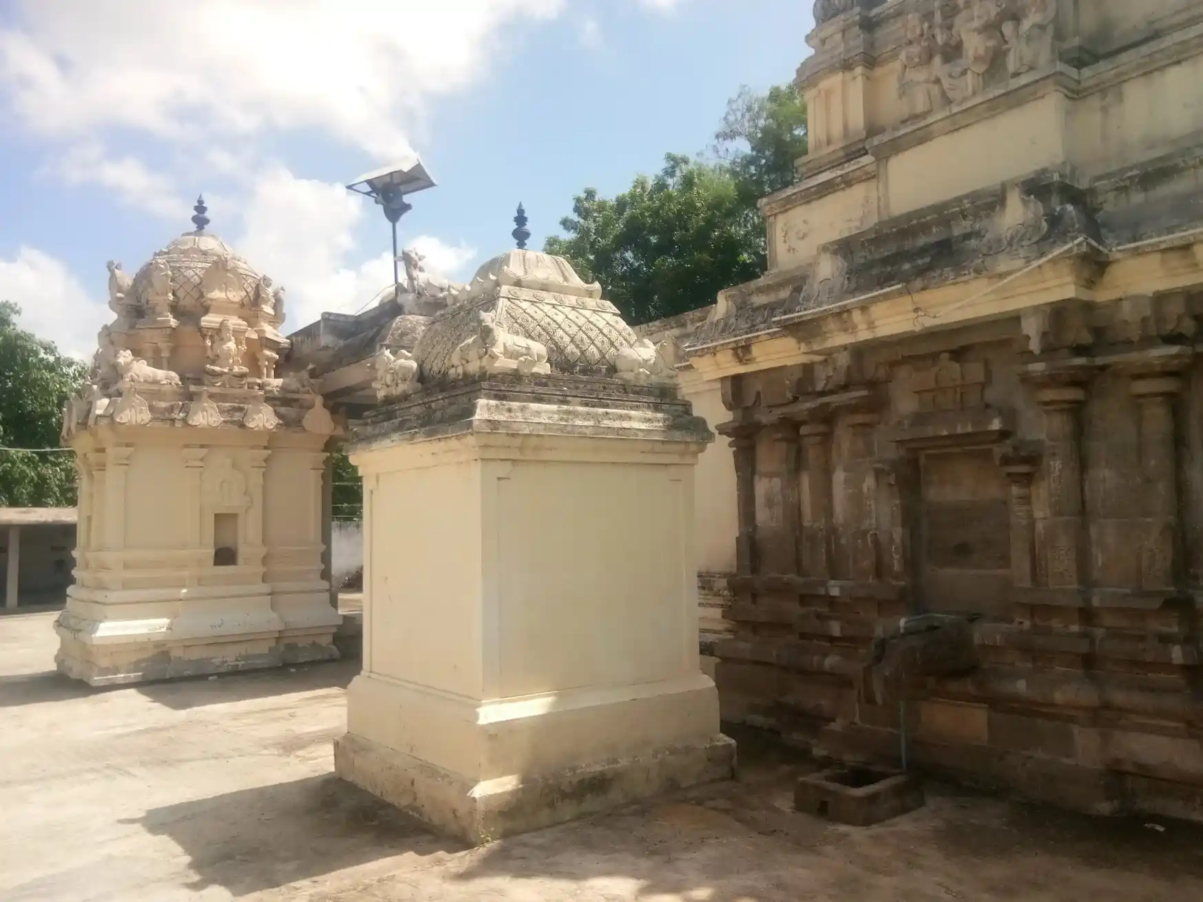 Arulmigu Thripurasundari Sametha Thiruuvaneshwarar Subramaniya Swamy Temple, Thriumandankudi - 612301 அருள்மிகு சுப்பிரமணியசுவாமி திருக்கோயில், Thriumandankudi - 612301, Thanjavur - Ancient Temple Architecture and History Image 4