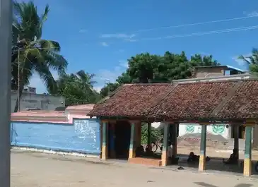 Arulmigu Throw Pathiamman Temple, Sempoondy - 603306 அருள்மிகு திரௌதியம்மன் திருக்கோயில், Sempoondy - 603306, Chengalpattu - Ancient Temple Architecture and History Image 3