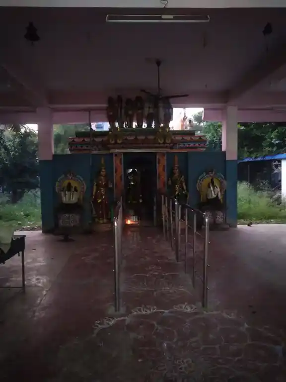 Arulmigu Throwpathi Amman Group Of Temple, Ariyaravi - 606105 அருள்மிகு திரௌபதியம்மன் வகையறா திருக்கோயில், Ariyaravi - 606105, Cuddalore - Ancient Temple Architecture and History Image 4