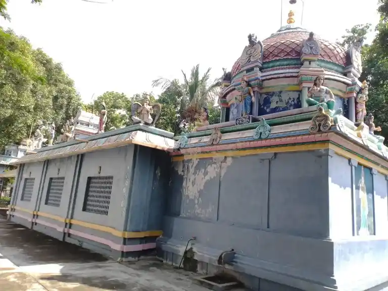 Arulmigu Throwpathi Amman Temple, Sirukiramam - 607101 அருள்மிகு திரௌபதி அம்மன் திருக்கோயில், Sirukiramam - 607101, Cuddalore - Ancient Temple Architecture and History Image 2