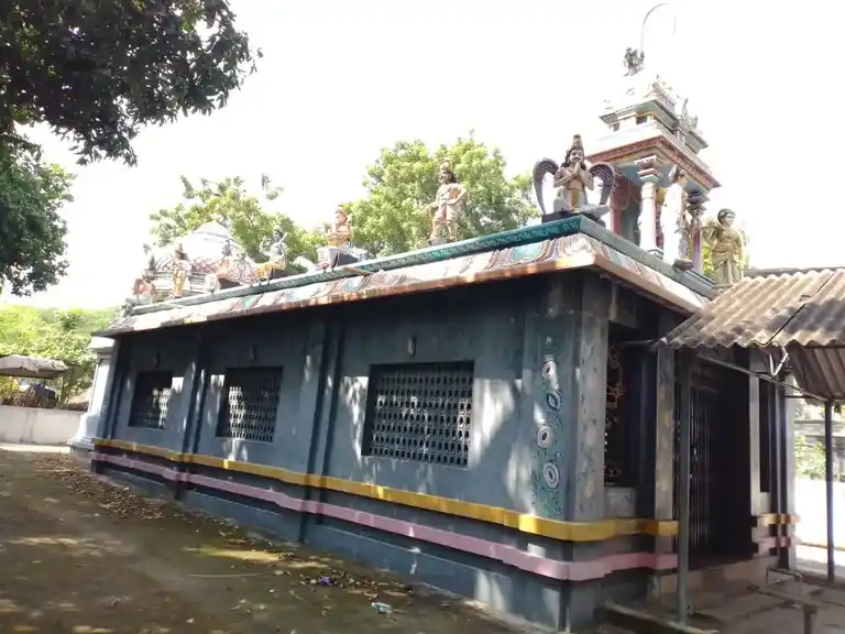 Arulmigu Throwpathi Amman Temple, Sirukiramam - 607101 அருள்மிகு திரௌபதி அம்மன் திருக்கோயில், Sirukiramam - 607101, Cuddalore - Ancient Temple Architecture and History Image 4