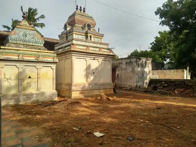 Arulmigu Throwpathiamman Temple, Kallappattu - 605108 அருள்மிகு திரௌபதியம்மன் திருக்கோயில், கல்லப்பட்டு, கல்லப்பட்டு - 605108, Viluppuram - Ancient Temple Architecture and History Image 2