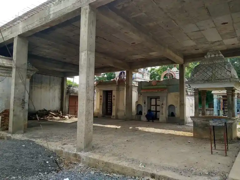 Arulmigu Throwpathiamman Temple, Kallappattu - 605108 அருள்மிகு திரௌபதியம்மன் திருக்கோயில், கல்லப்பட்டு, கல்லப்பட்டு - 605108, Viluppuram - Ancient Temple Architecture and History Image 4