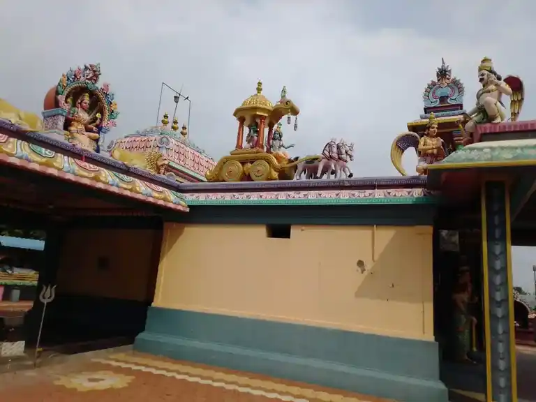 Arulmigu Throwpathiamman Temple, L.N.Puram, Panruti - 607205 அருள்மிகு திரௌபதியம்மன் திருக்கோயில், L.N.Purampanruti, Panruti - 607205, Cuddalore - Ancient Temple Architecture and History Image 2