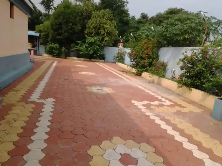 Arulmigu Throwpathiamman Temple, L.N.Puram, Panruti - 607205 அருள்மிகு திரௌபதியம்மன் திருக்கோயில், L.N.Purampanruti, Panruti - 607205, Cuddalore - Ancient Temple Architecture and History Image 4