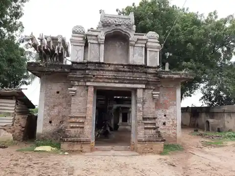 Arulmigu Throwpathiamman Temple, Natham - 607102 அருள்மிகு திரௌபதி அம்மன் திருக்கோயில், Natham - 607102, Cuddalore - Ancient Temple Architecture and History Image 4