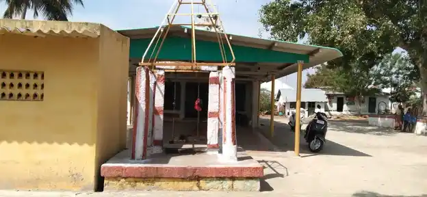 Arulmigu Throwpathiamman Temple, Piranthagam - 637212 அருள்மிகு திரௌபதியம்மன் திருக்கோயில், பாண்டமங்கலம் - 637212, Namakkal - Ancient Temple Architecture and History Image 3