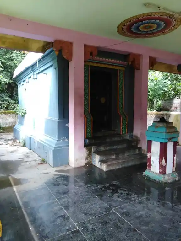 Arulmigu Throwpathiyamman Temple, Araseri - 609807 அருள்மிகு திரௌபதியம்மன் மற்றும் தர்மராஜர் திருக்கோயில், Araseri - 609807, Thanjavur - Ancient Temple Architecture and History Image 3