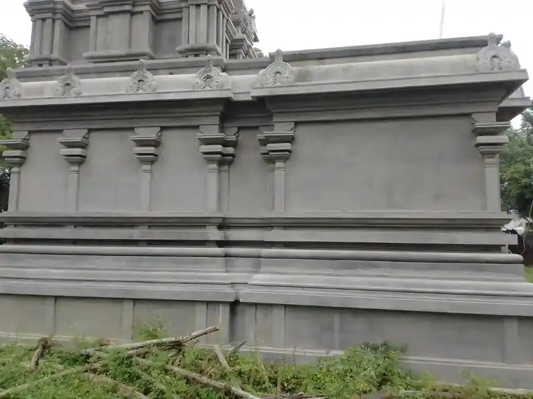 Arulmigu Throwpathiyamman Temple, Chithiraisavadi - 607106 அருள்மிகு திரௌபதியம்மன் கோயில், Chithiraisavadi - 607106, Cuddalore - Ancient Temple Architecture and History Image 3