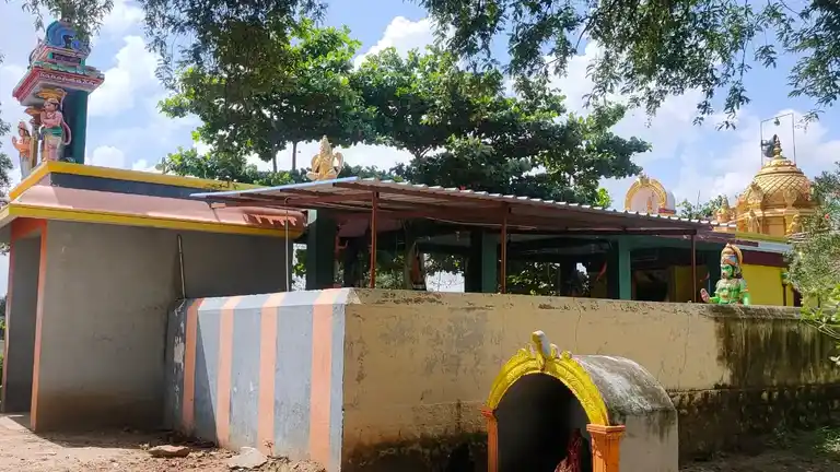 Arulmigu Throwpathiyamman Temple, Iyur Agaram - 605601 அருள்மிகு திரௌபதியம்மன் திருக்கோயில், Iyur Agaram - 605601, Viluppuram - Ancient Temple Architecture and History Image 2